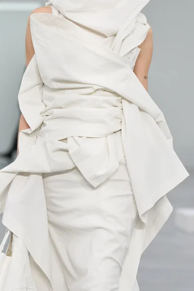 Look 92